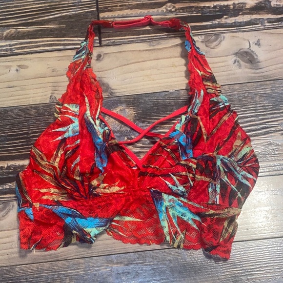 Vibrant Red and Blue Victoria Secret Date Push Up racerback bralette - Picture 2 of 3